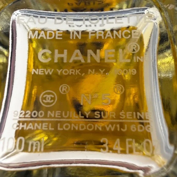 Chanel No5 3.4oz EDT Only tried a few sprays comes with Box - Picture 5 of 5